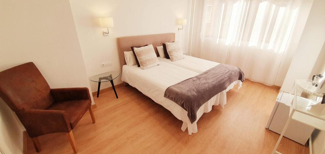 Fan Rooms Galvez Malaga Luaran gambar